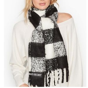 Victoria’s Secret scarf